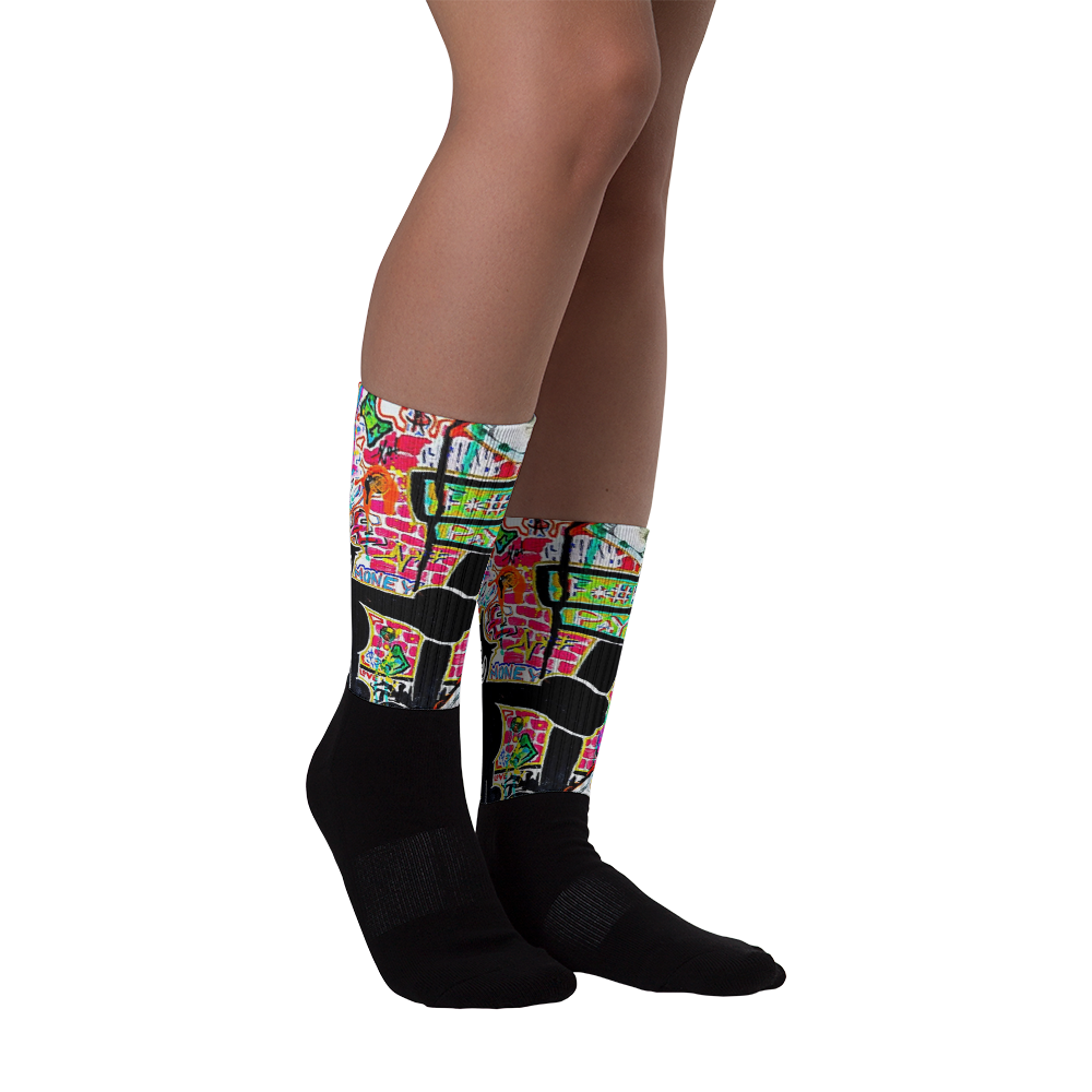 C@SH OUT 4 OF 5 Socks